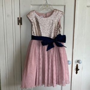 Girls dress size 6